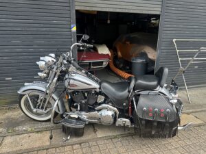 　V8とV2と、夜のサプライズ。