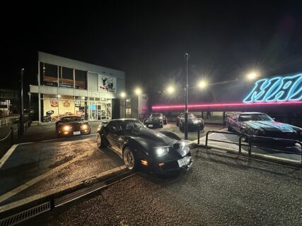 　夏空に咲く花と、進むCORVETTEの鼓動！