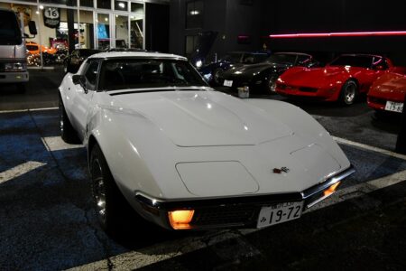 　凍える空気の中で、色気は磨かれる。