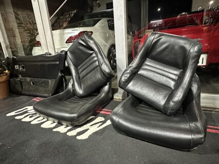 　世界とつながる一日、CORVETTEと向き合う現場！！